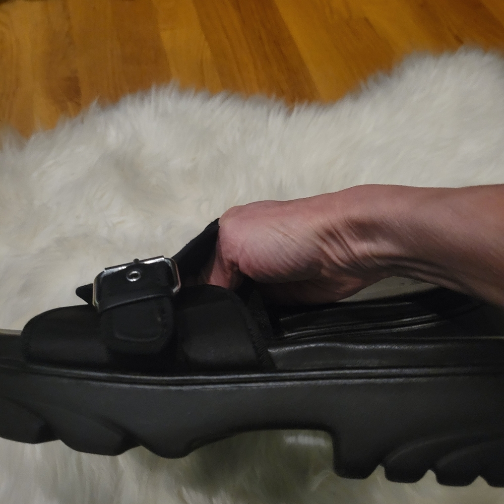 H&M Chunky Platform Neoprene Slides - image 4